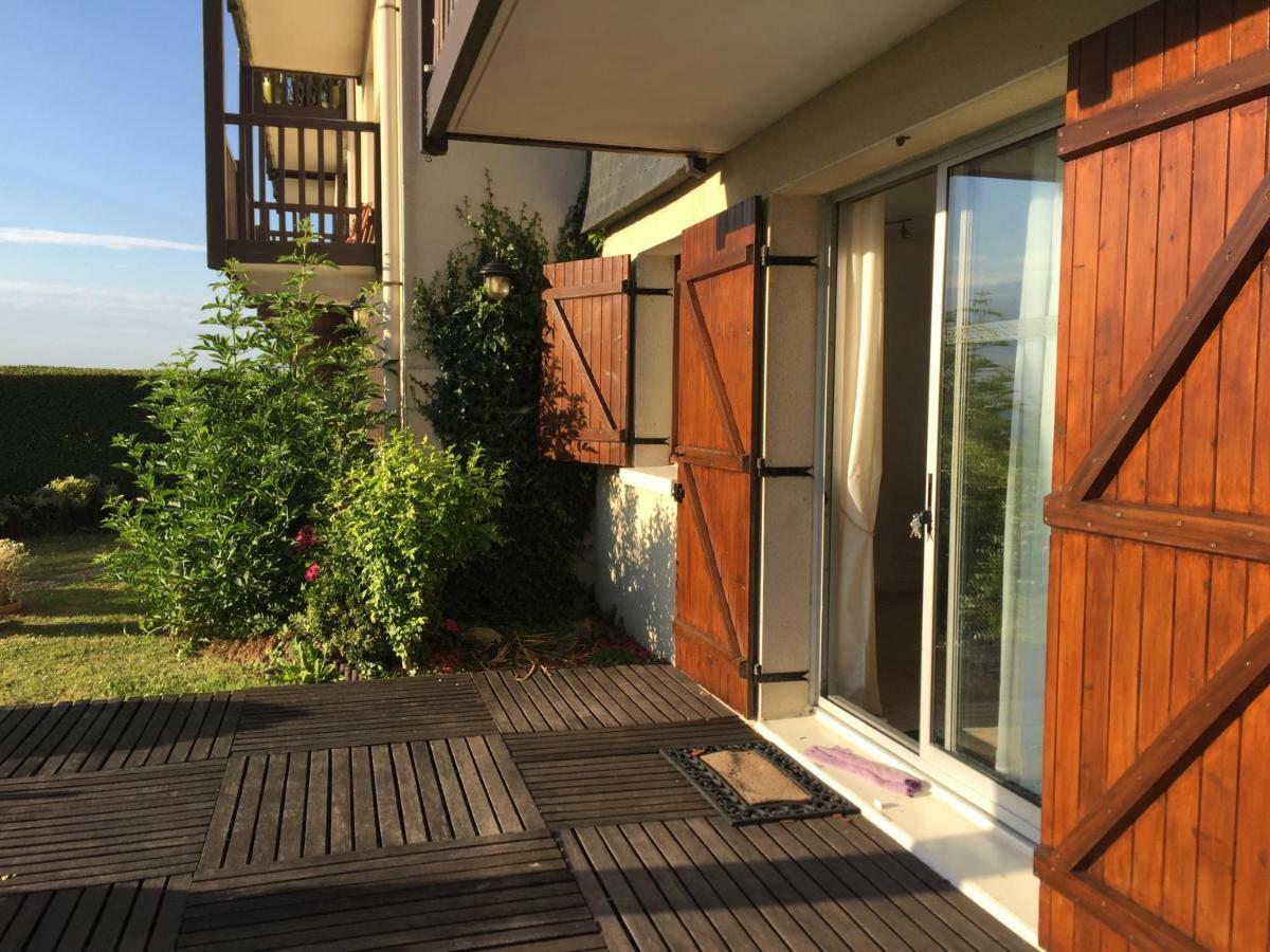 Grand Rez De Jardin-Terrasse Avec Vue Sur La Mer - 2 Chambres Blonville-sur-Mer Exteriör bild